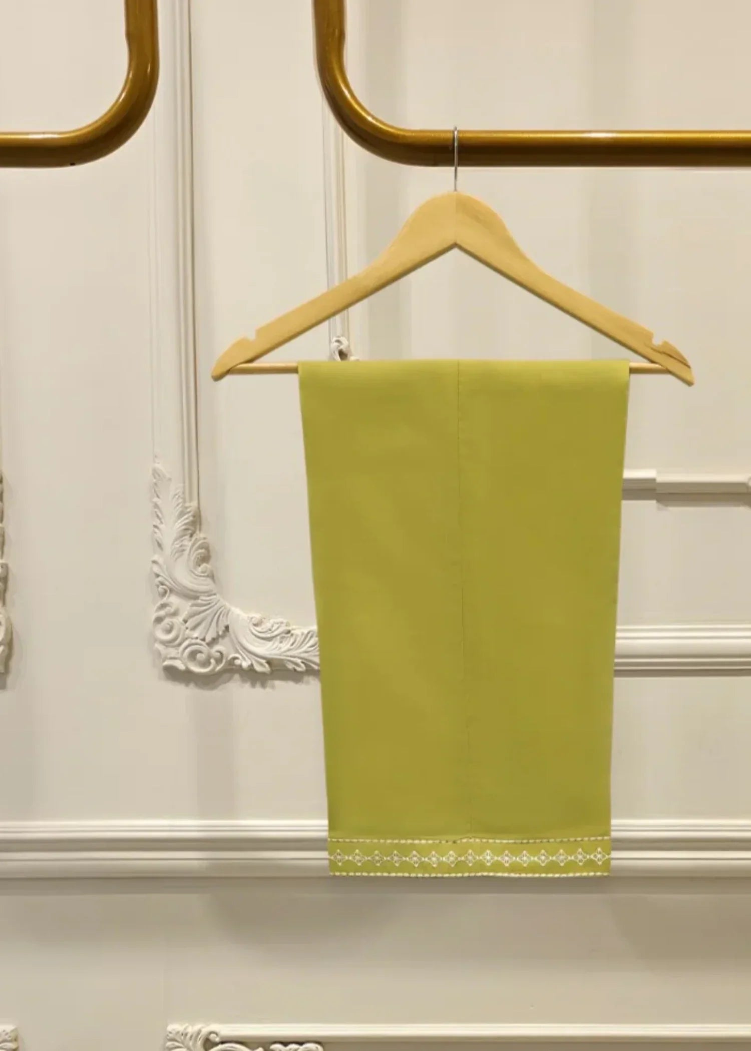 Agha Noor Embroidered Cambric Suit S112398 Women 2pcs