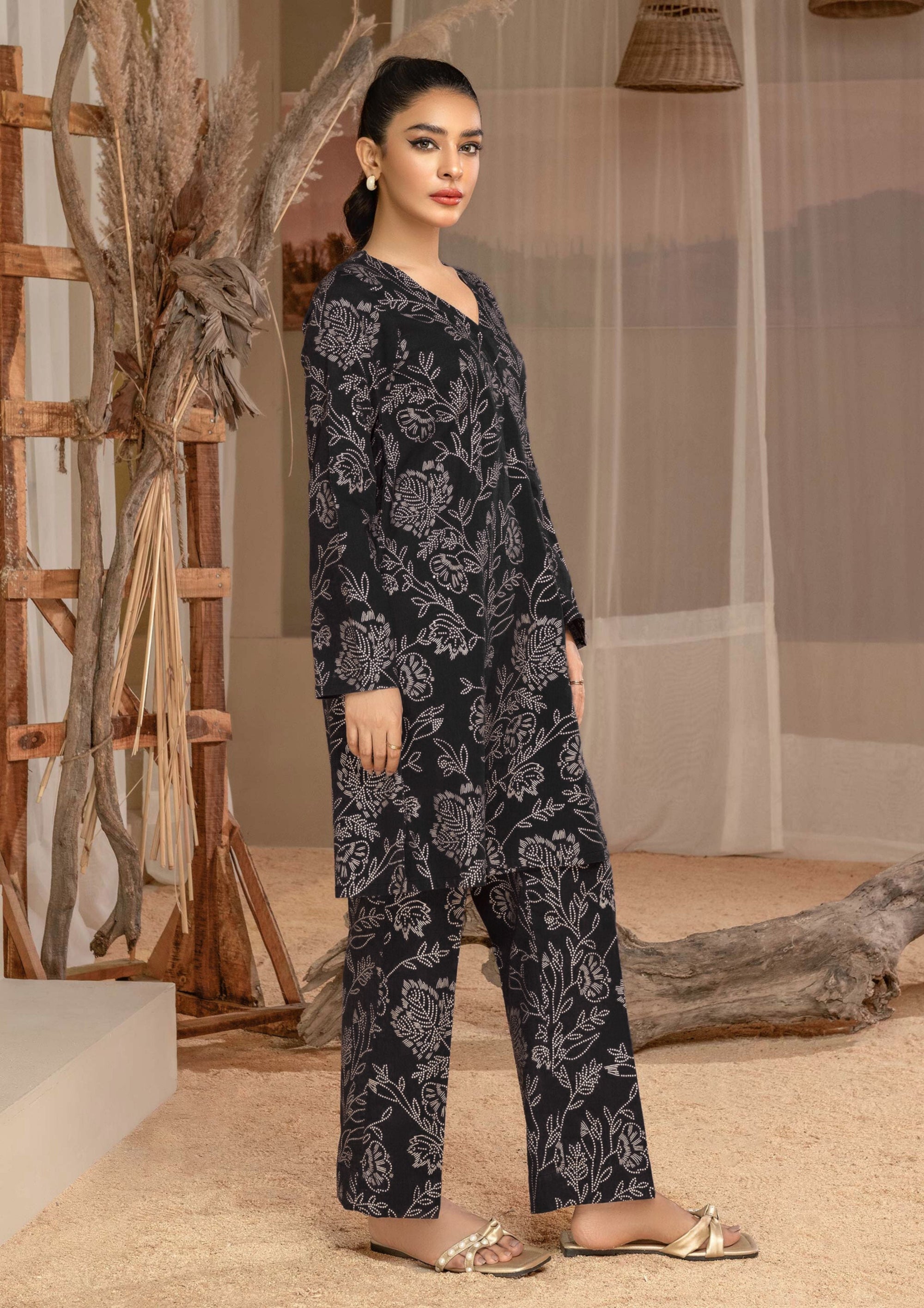 Hamna Kalim ANDAZ BLACK Women 2pcs