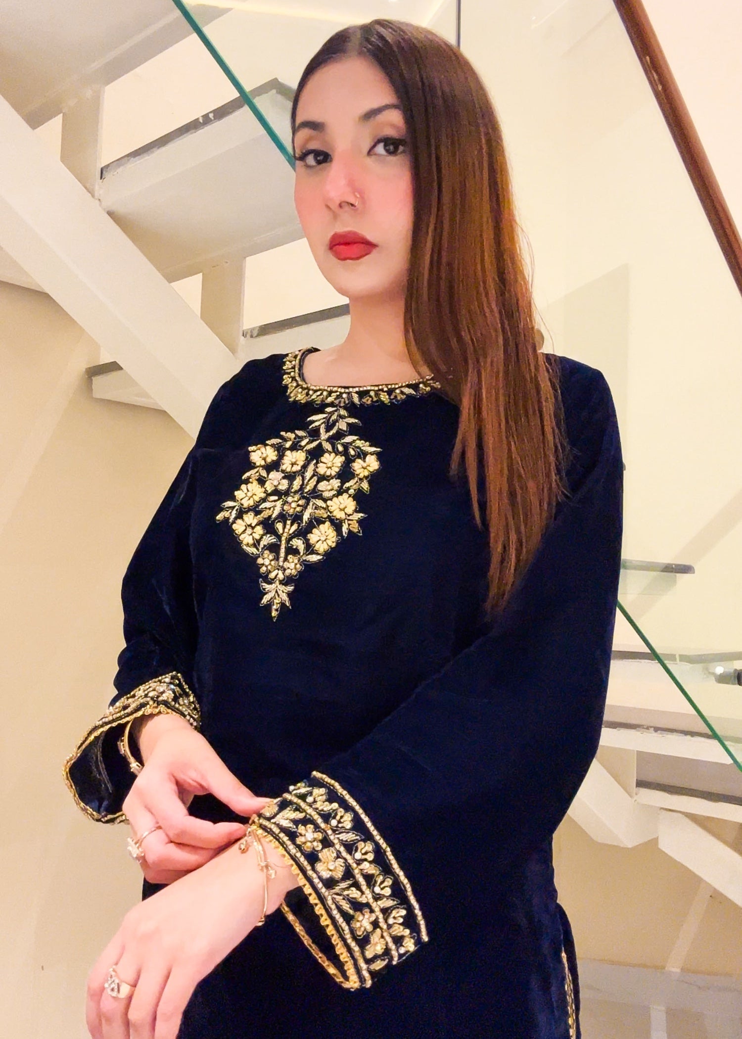 Laal Clothing Velvet V 05 Women 2pcs