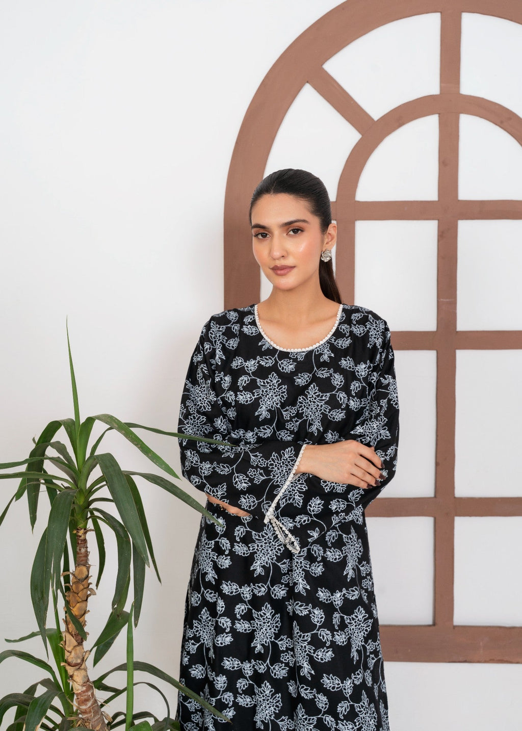 Stylish Collection GULAAB BLACK Women 2pcs