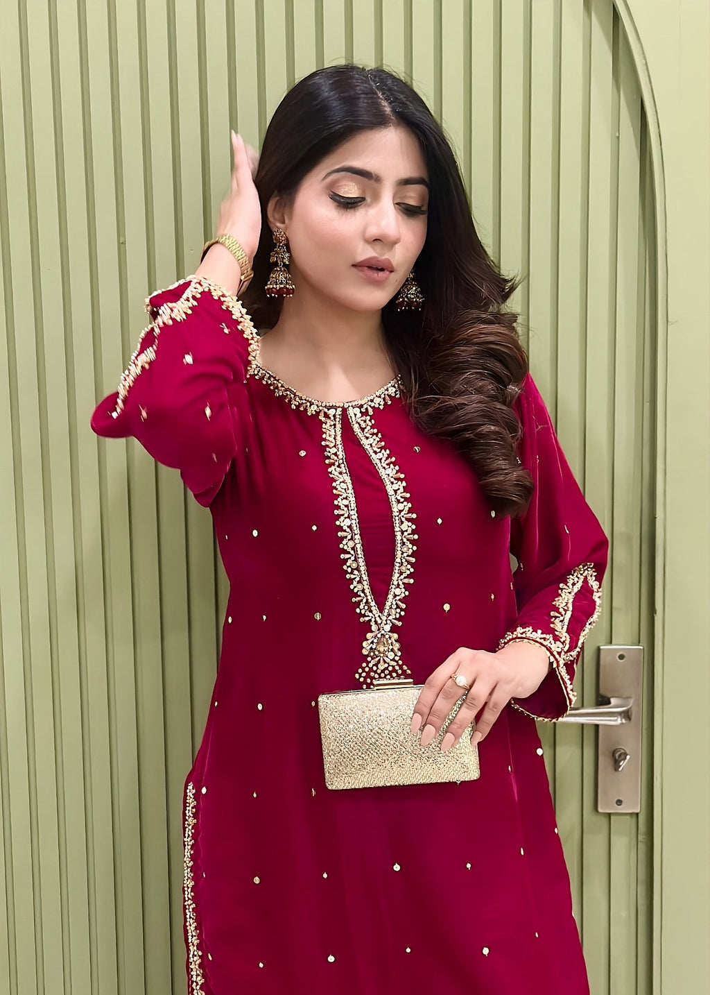 Laal Clothing Velvet V 04 Women 2pcs