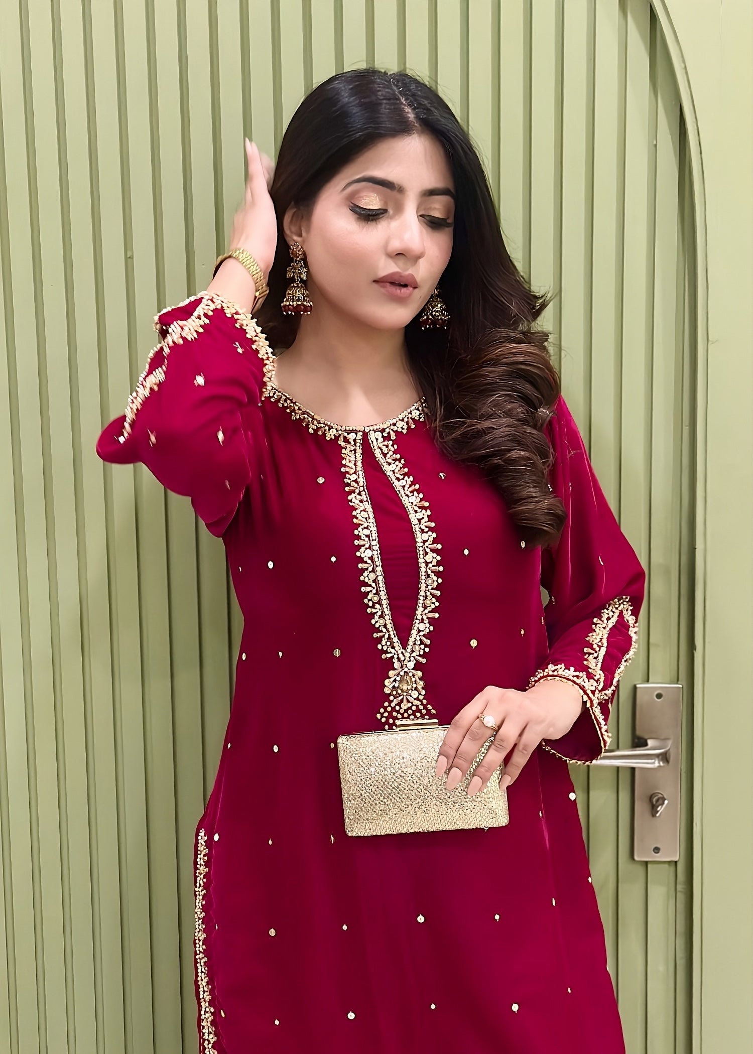 Laal Clothing Velvet V 04 Women 2pcs