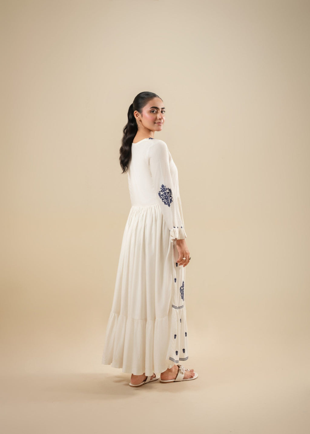 Akhrot Clothing Ivory Whisper Women 2pcs