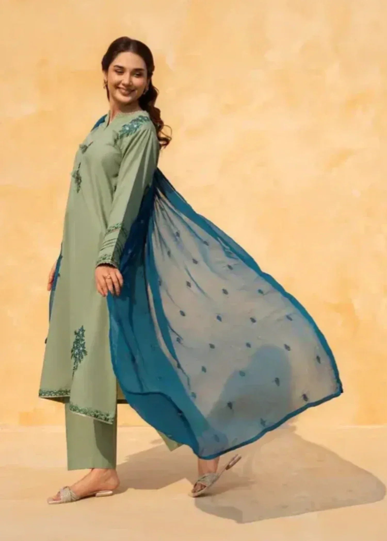 Chaudhary Arts Hayfa Embroidered Women 3pcs