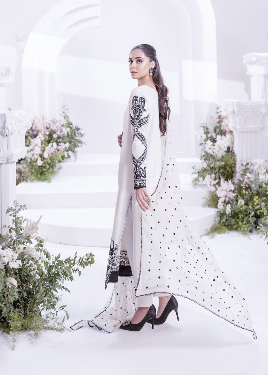 Tawakal Closet Ayra White 02 Women 3pcs