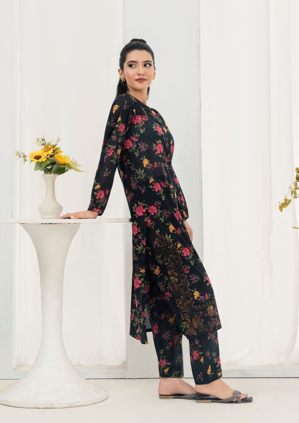 Alfatah Pret Printed Lawn with Embroidery GULZAAR S25 0010 Women 2pcs