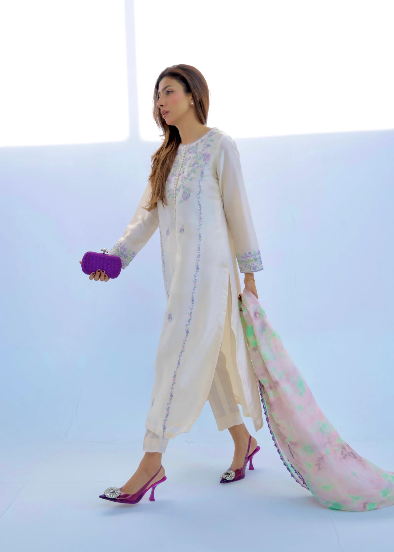 Hues Atelier Divine white Women 3pcs