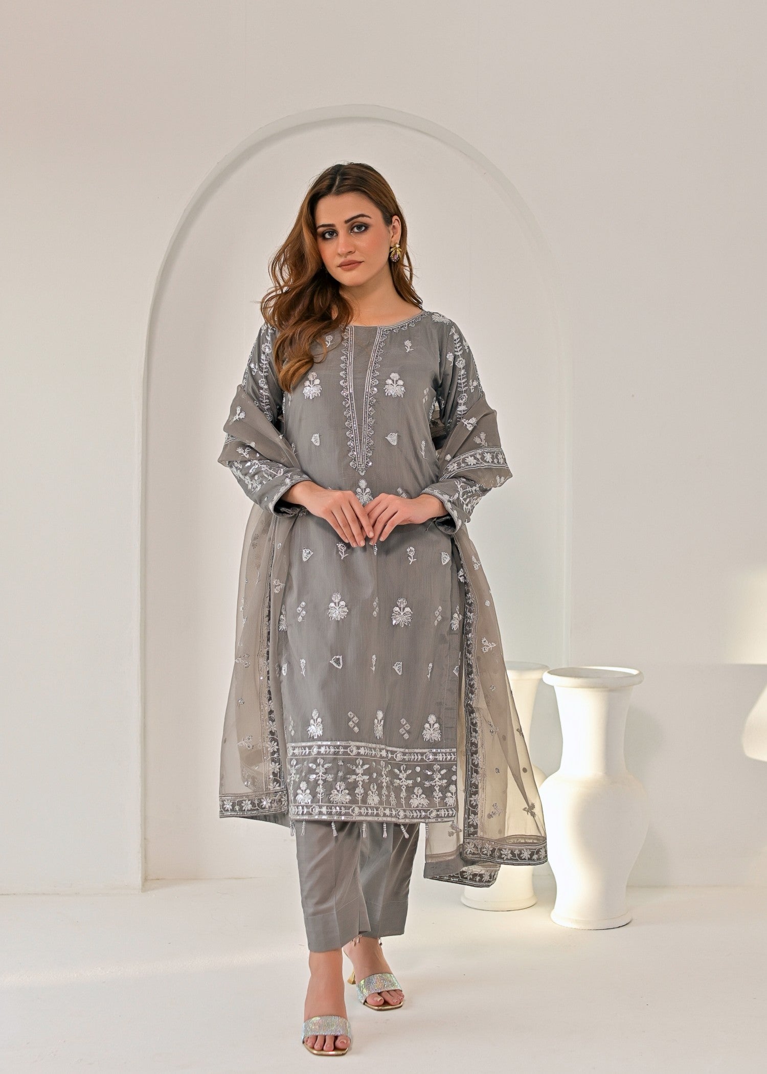 Qasim Anwer By Chandni Bridals LEILA (GREY) Women 3pcs