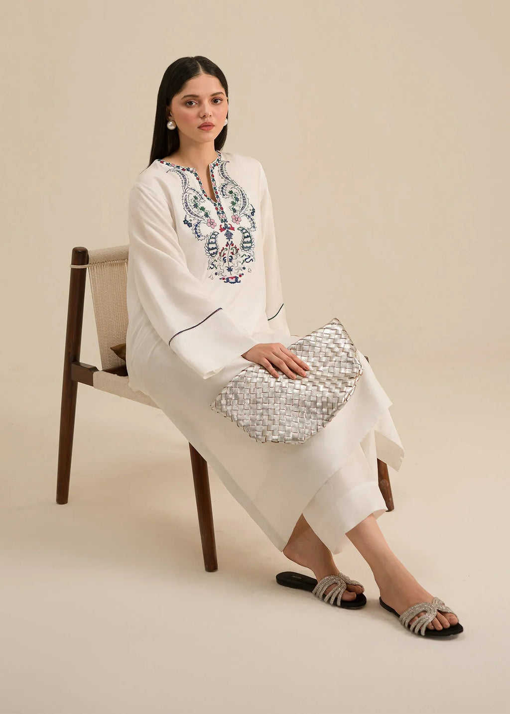 Hamna Kalim maria k white Women 2pcs