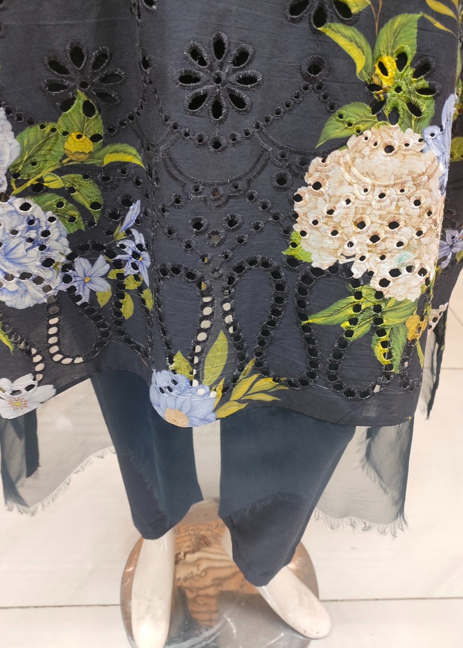 Maria B V2 MPT 2602 B Women 3pcs