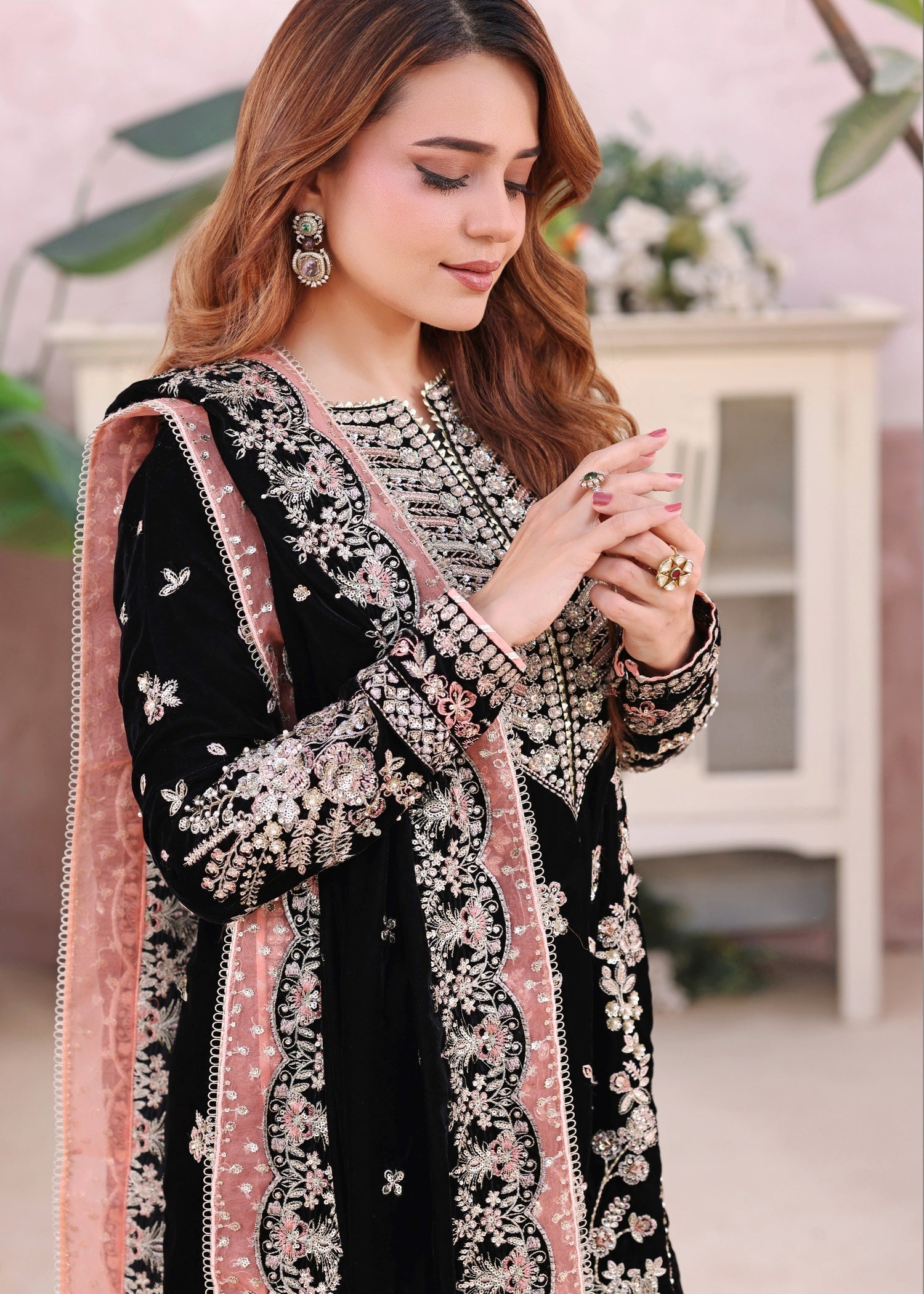 Suits By Sadia Aneela velvet sumbul Women 3pcs