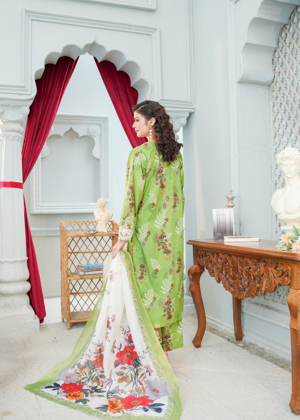 Safdar Embroidery Printed Pure Lawn Embroidered 10 Women 3pcs