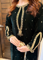 Laal Clothing Velvet V 09 Women 2pcs