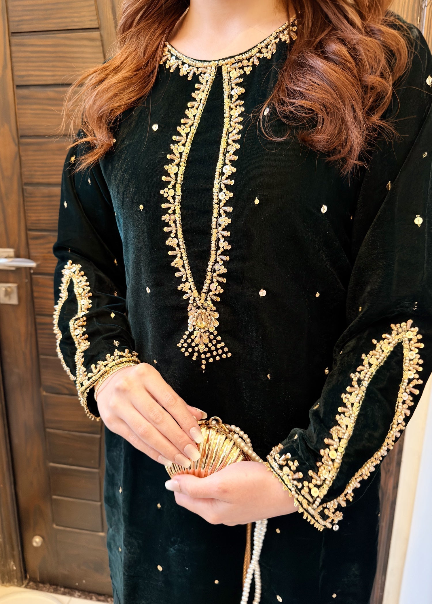 Laal Clothing Velvet V 09 Women 2pcs