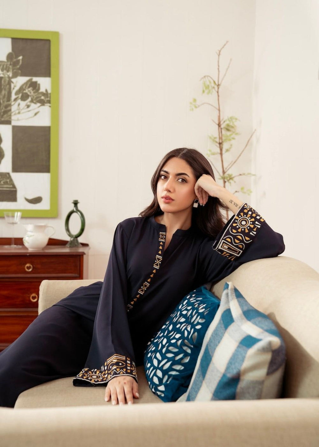 Stylish Collection MONIKA Women 2pcs