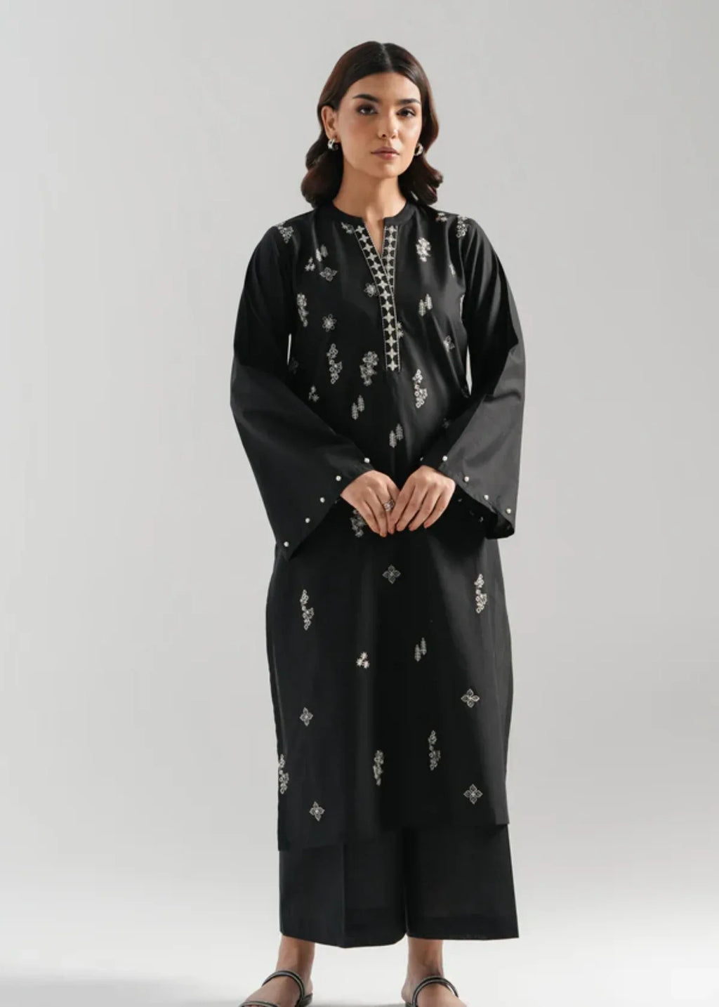 Zeen EMBROIDERED SUIT WAM25211 Women 2pcs