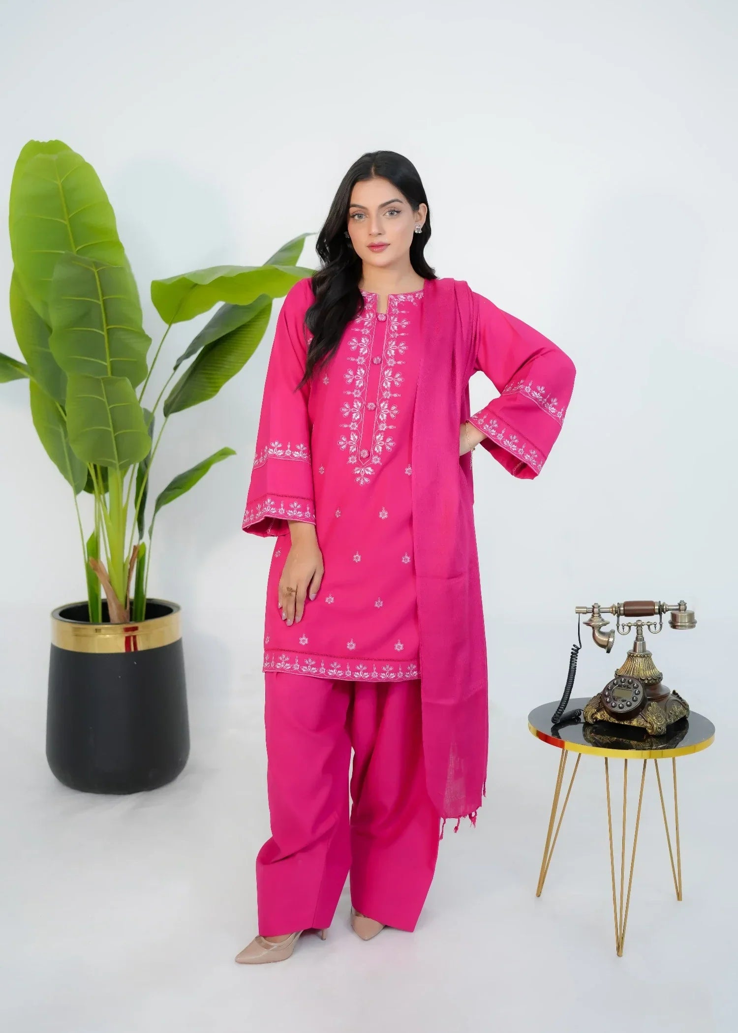 Pretbee Pink embroidered dhanak farshi shalwar set Women 3pcs