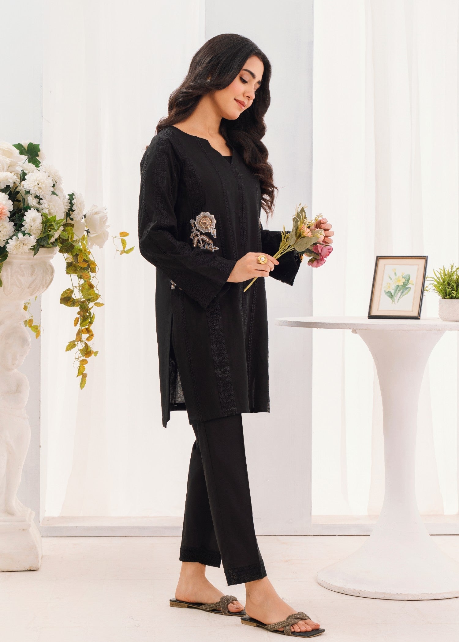 Sahibas By Mirza Nishat Black Women 2pcs