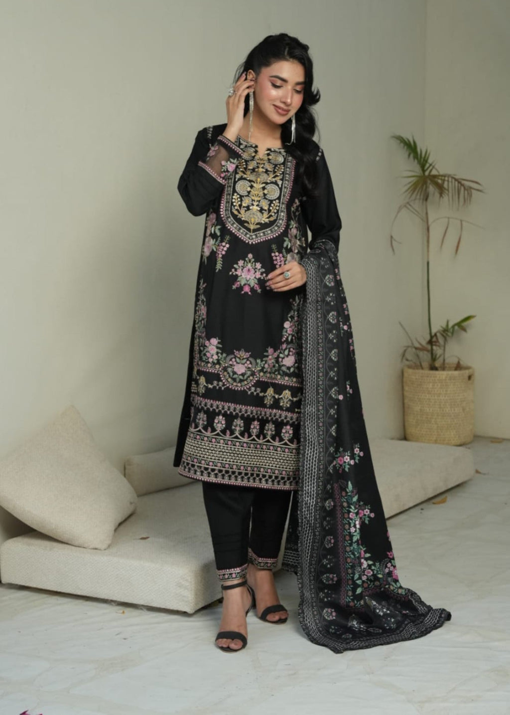 Designer Rack Dhanak luxury embraided black Women 3pcs