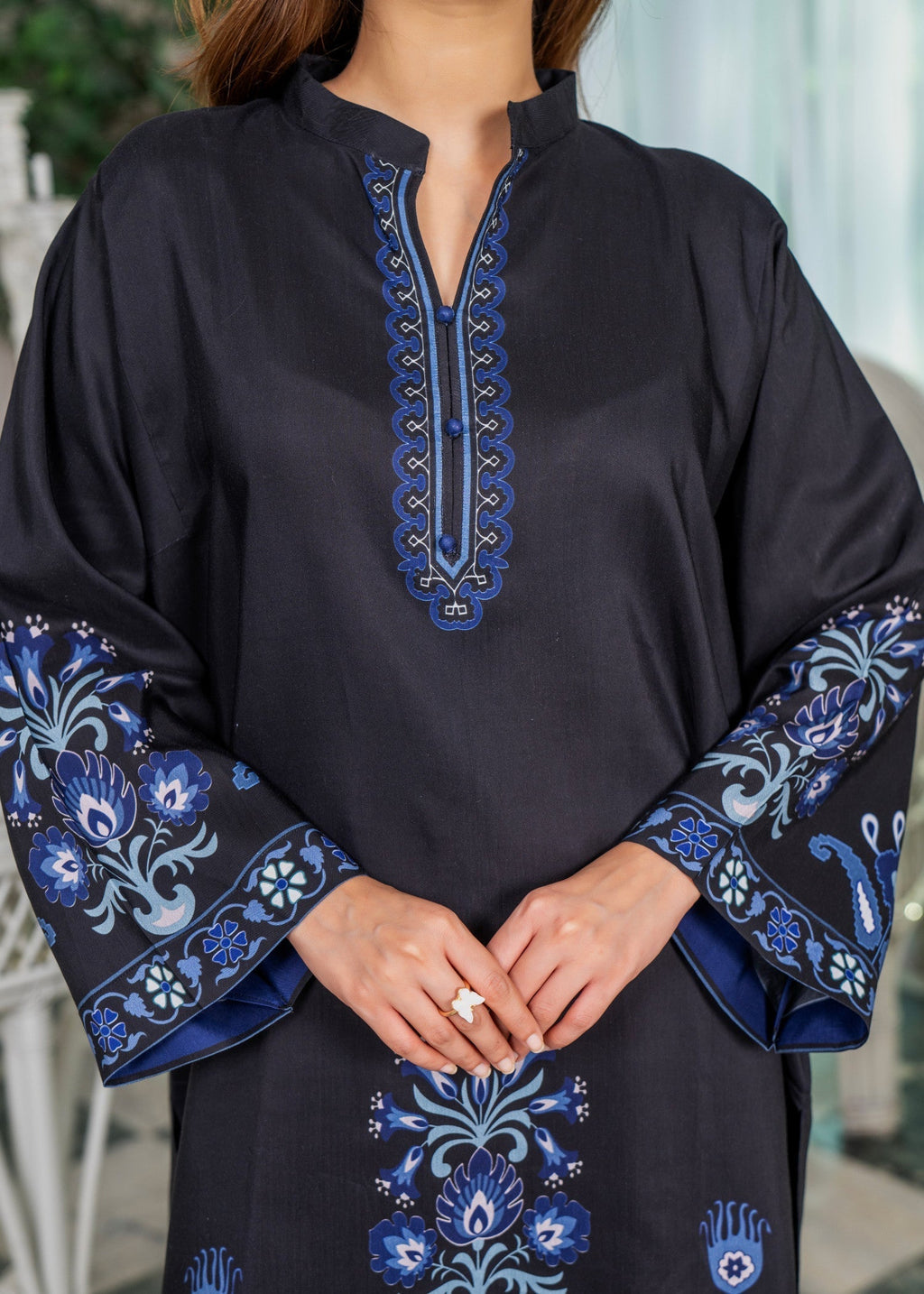 Shanaya Mavira Women 2pcs