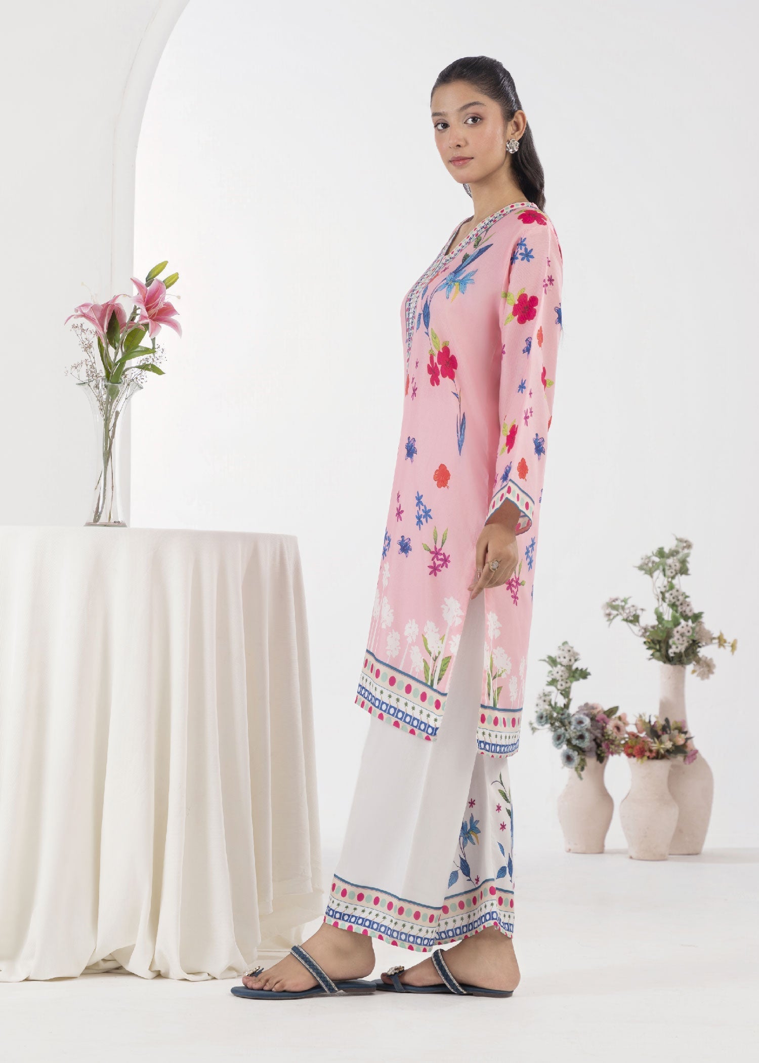 Stylish Collection CHARMING Women 2pcs