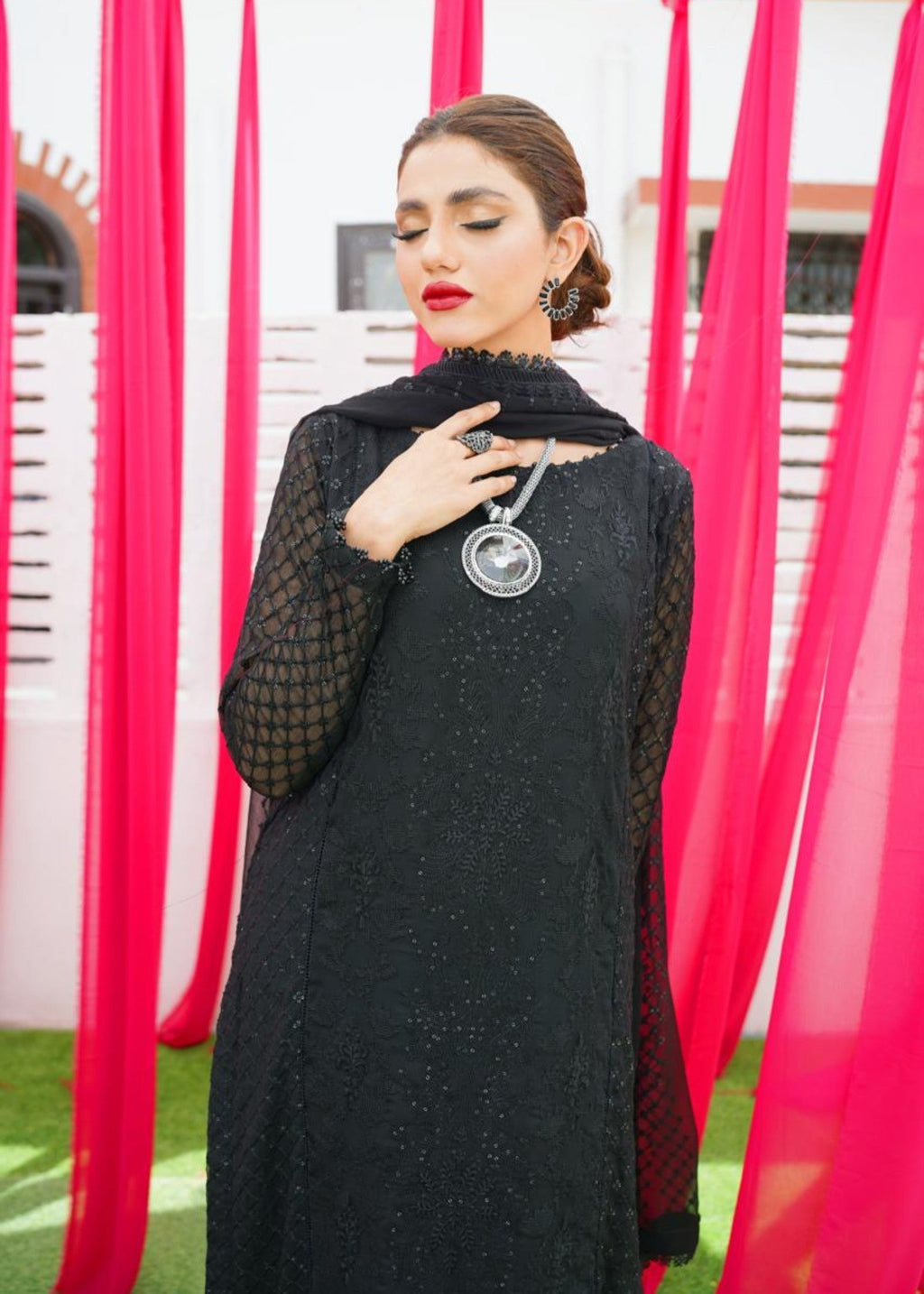 Zarratun. Black Embroidered Women 3pcs