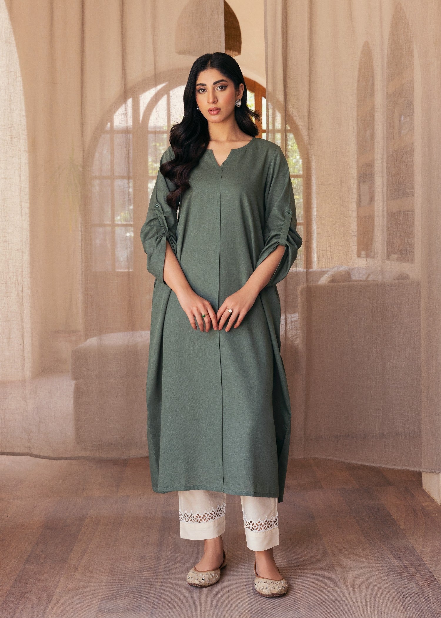 Ghonche Green Long Kurta Women 1pcs