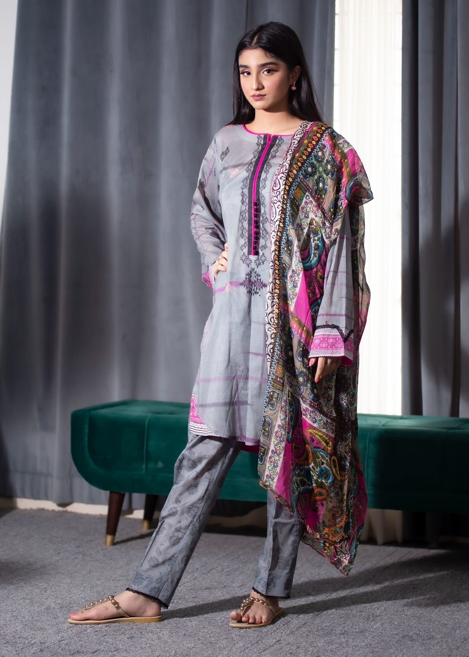 Hayati Collections Lawn | with Chiffon Dupatta | Dark Grey Women 3pcs