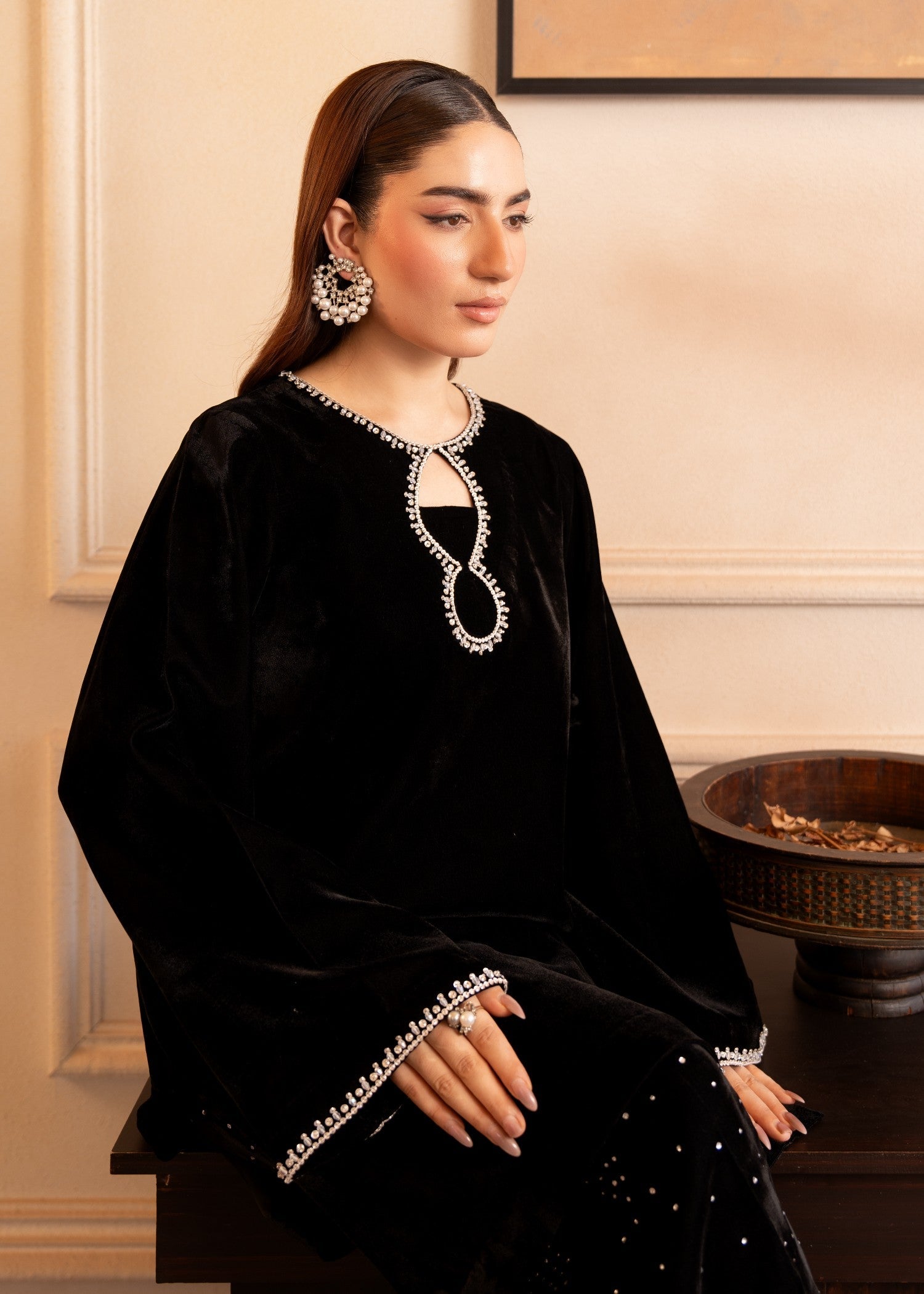 Fozia Khalid NOIR GLEAM Women 2pcs