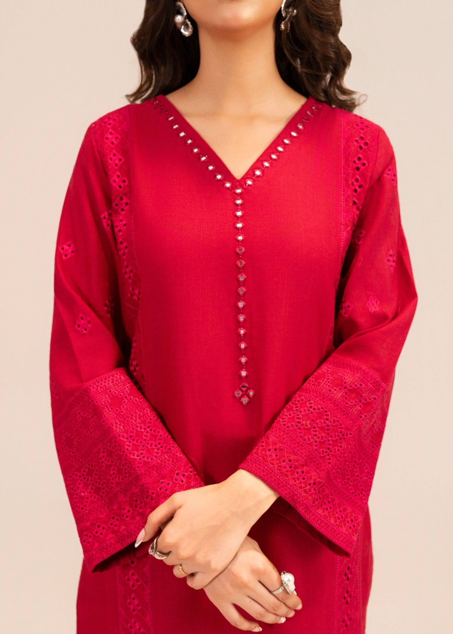 Sahibas By Mirza Aabroo Red Women 2pcs