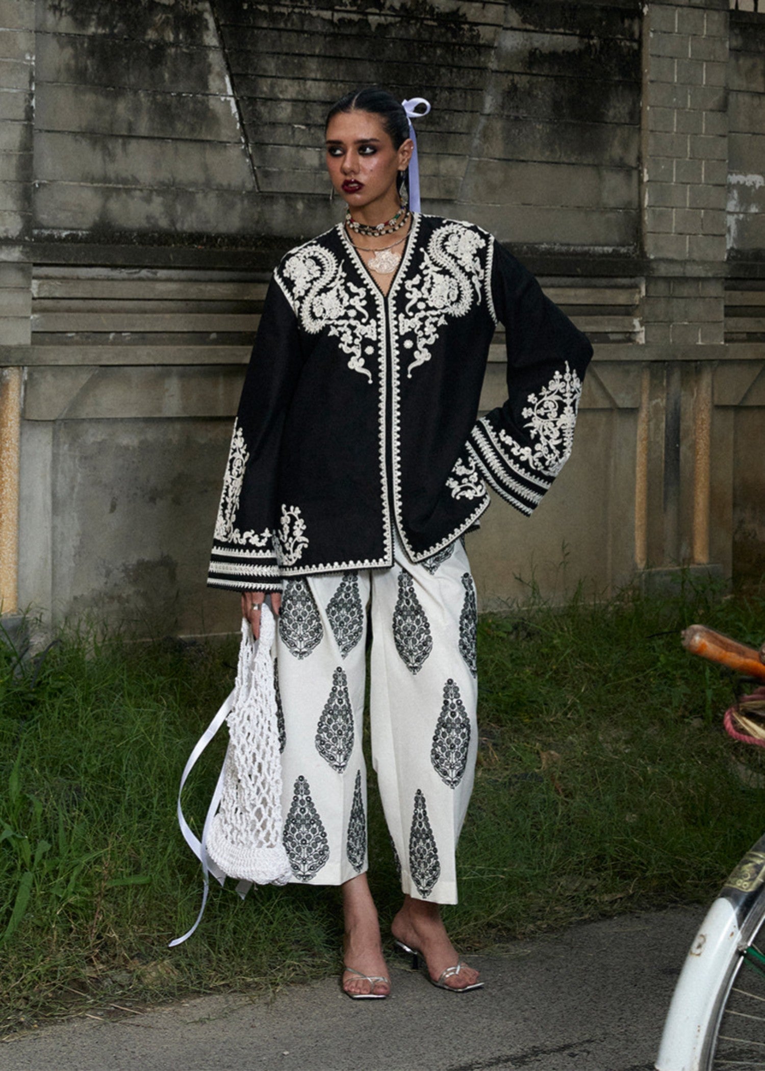 Jugnu Neelya Women 2pcs