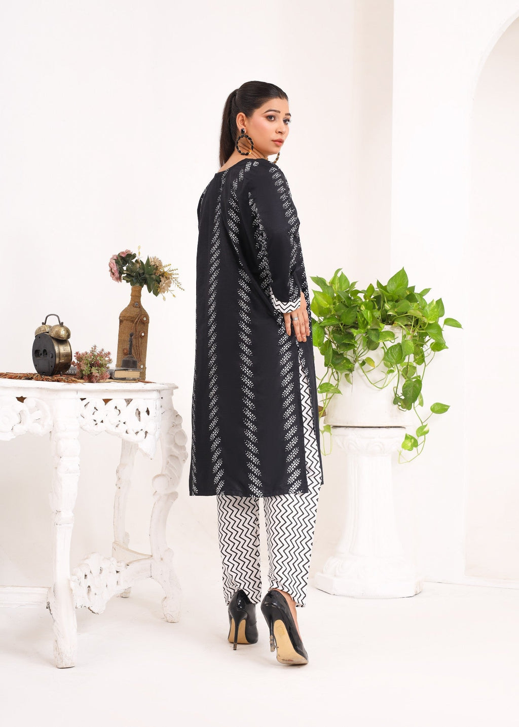 Libaas E Khaas Noorline Black Women 2pcs