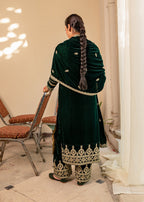 Mannat Kastoor Women 2pcs