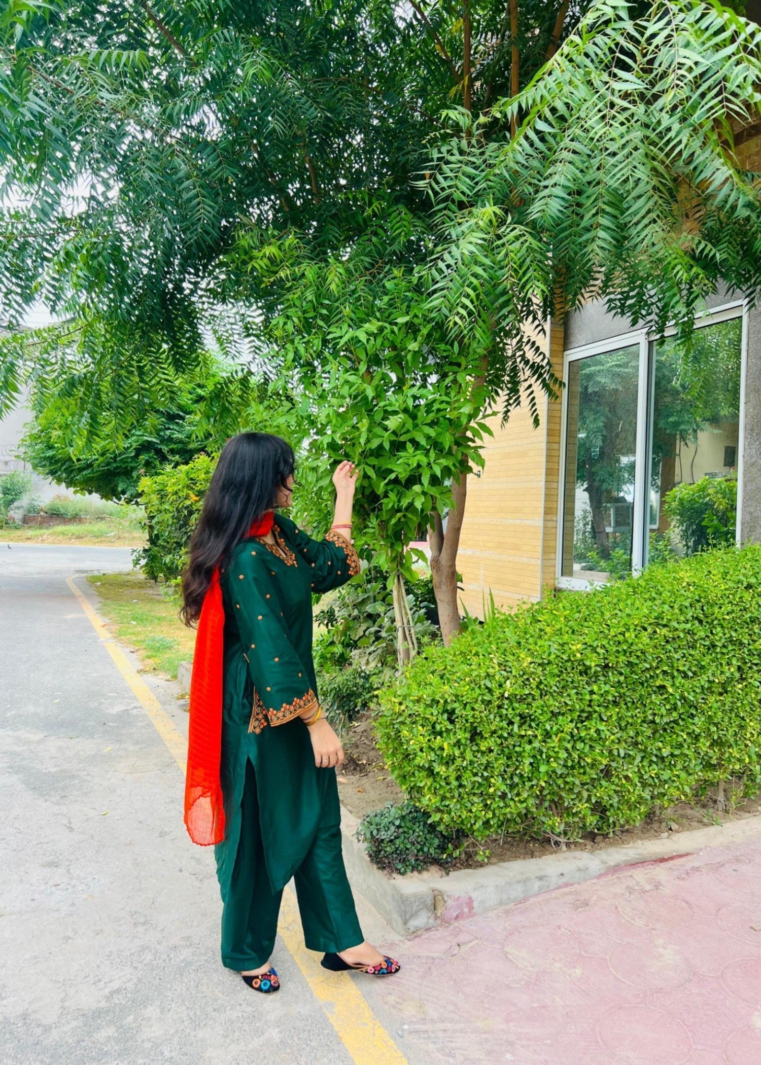 Rosyribbons Amerald Stitched Women 2pcs