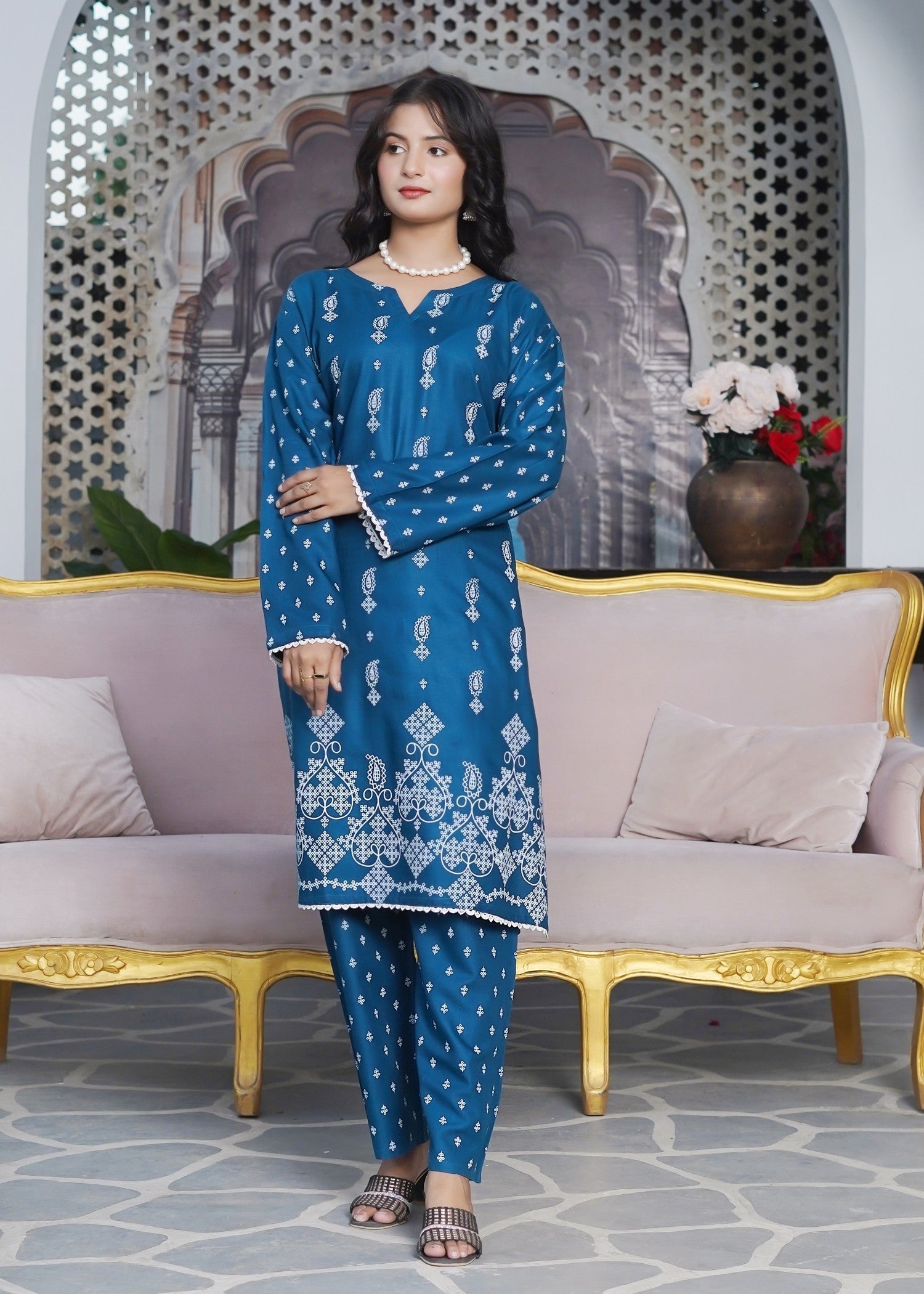 Hamna Kalim GULNAR ZINC Women 2pcs