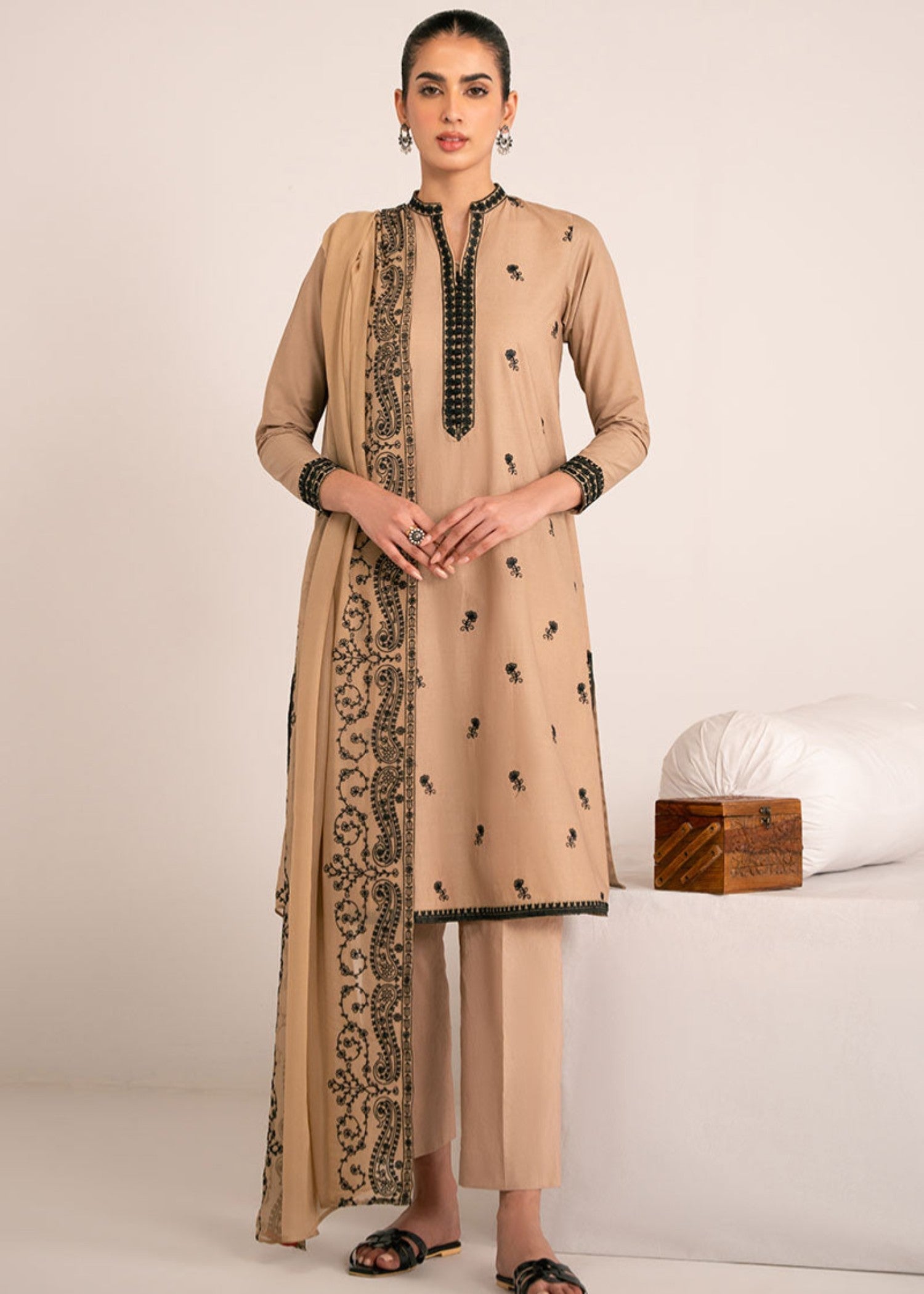 Cross Stitch SANDSTONE GRACE 0125RTWEMBCNT0406 Women 2pcs