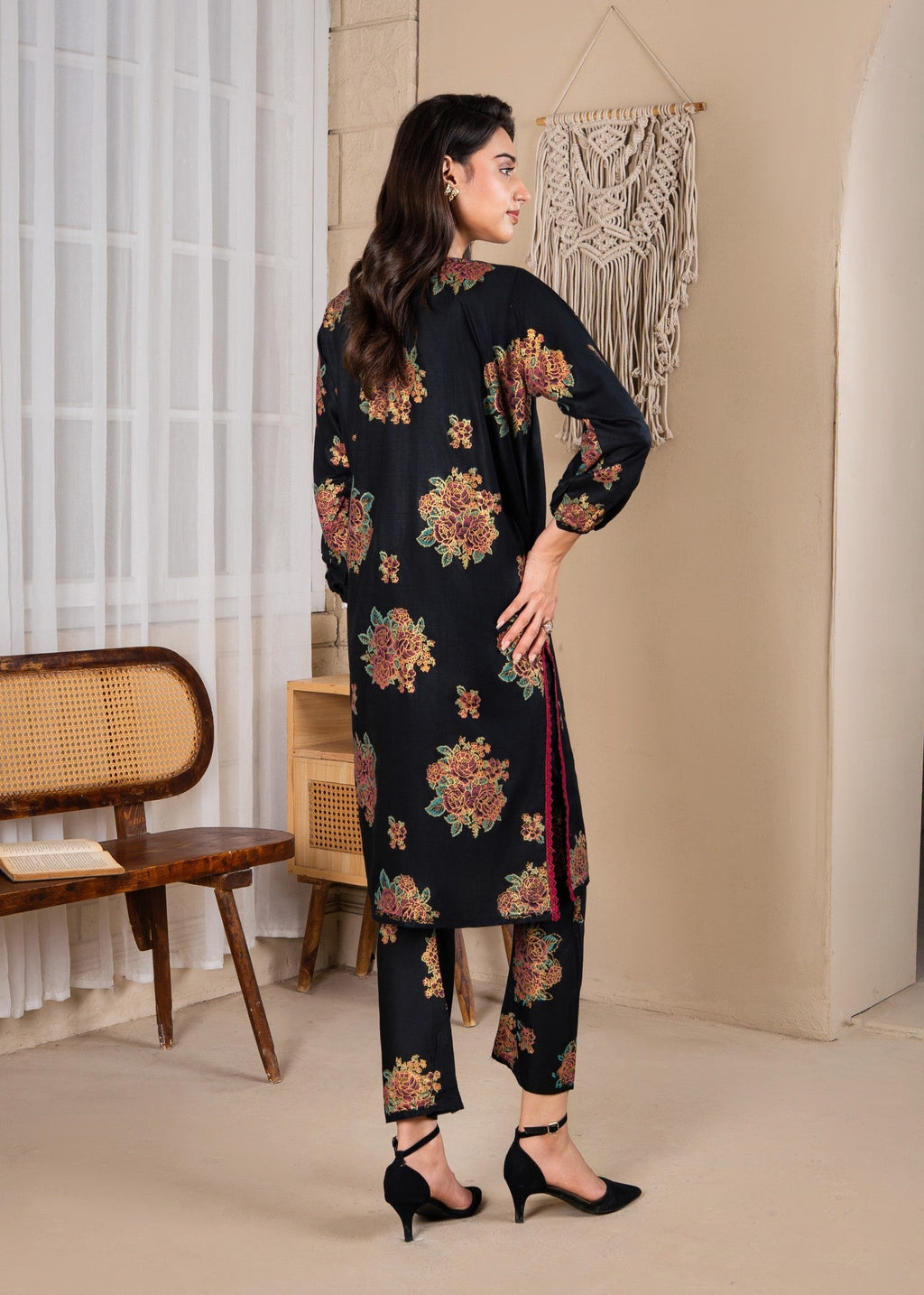 Gulposh Ghulabo (Printed ) Black Women 2pcs