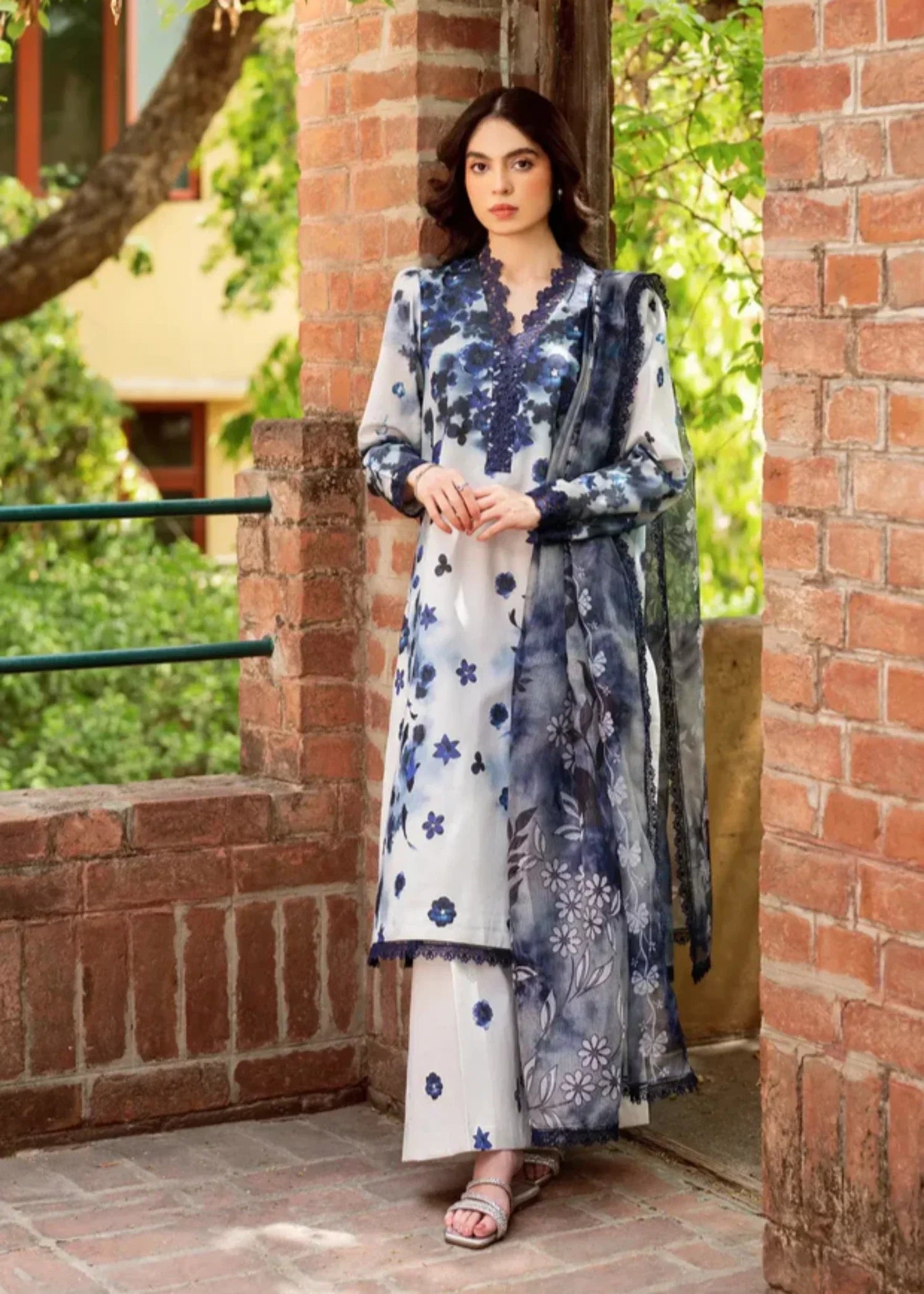Asifa And Nabeel Dew and Dahlia Stitched Women 3pcs
