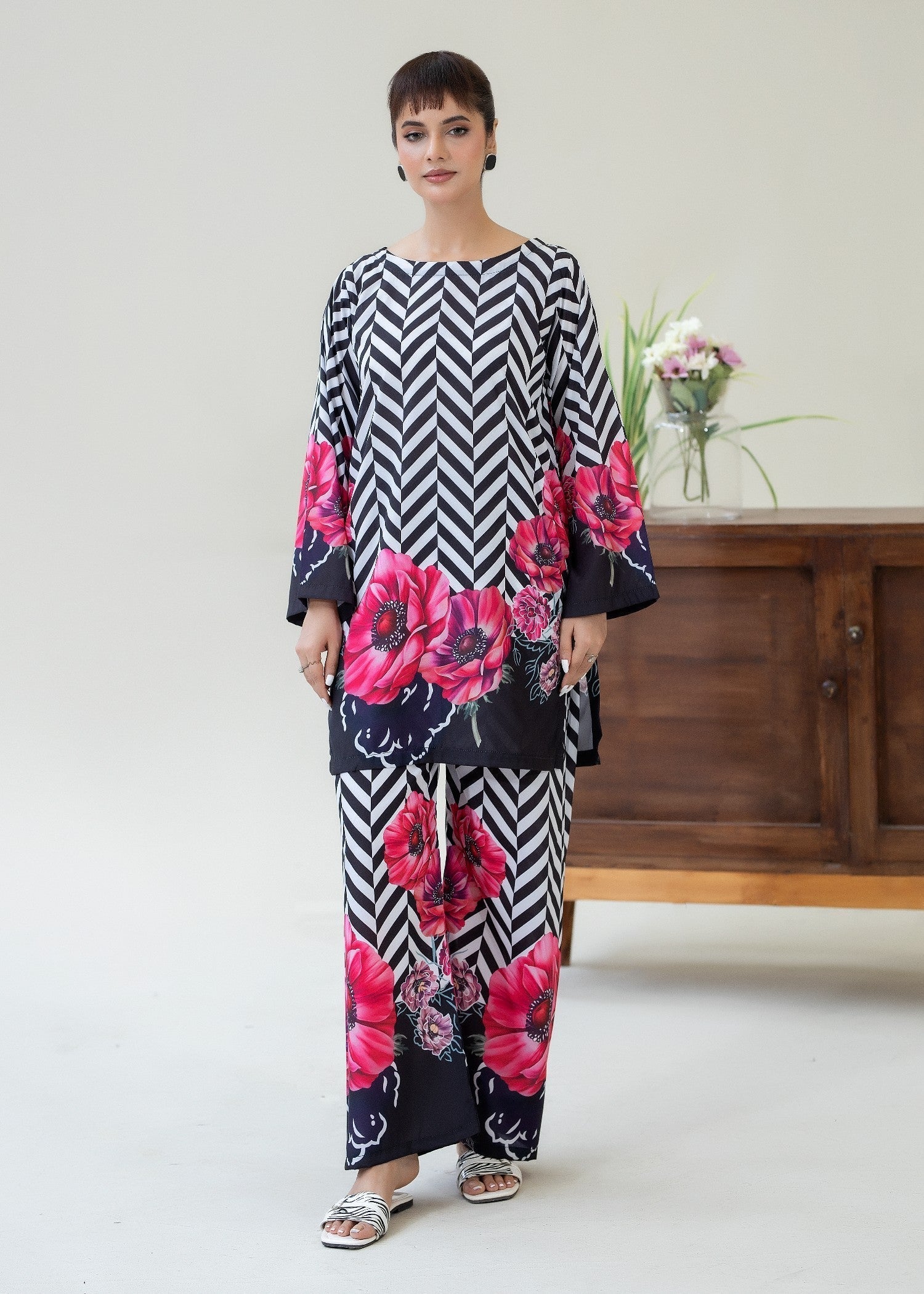 WearCuckoos Feyra Women 2pcs