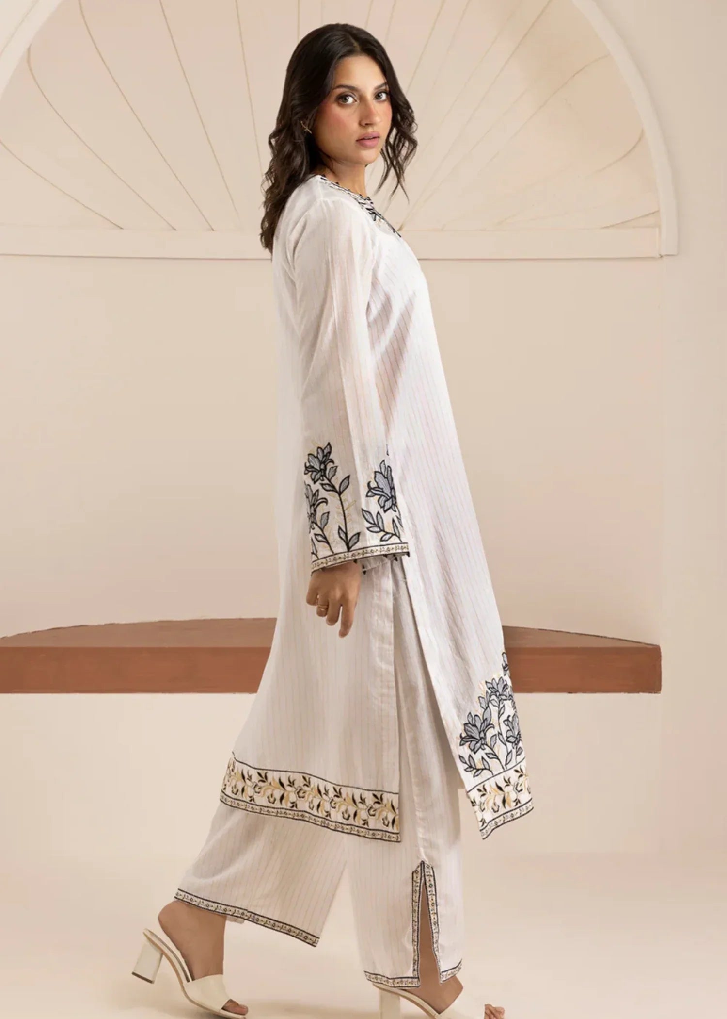 Zellbury WPS2522826 Women 2pcs