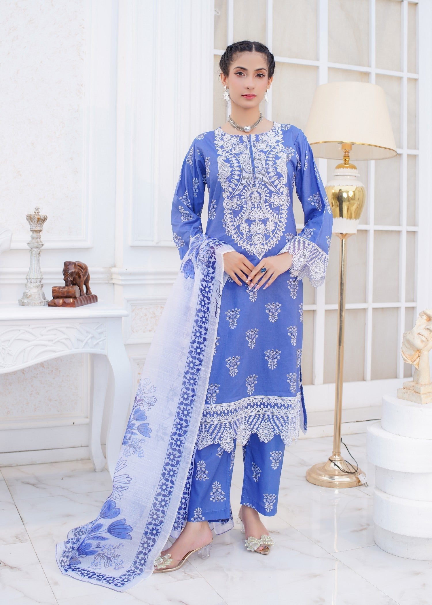 AATIQA Printed Pure Lawn Embroidered 17 Women 3pcs