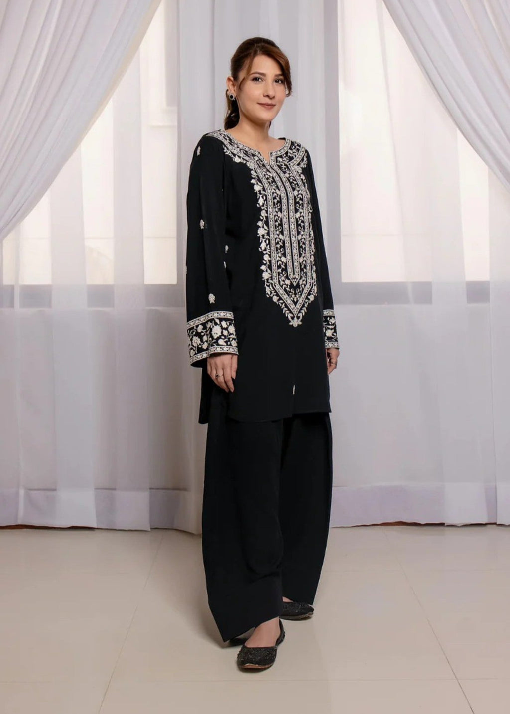 Zeenat & Zoha Noir Light Women 2pcs