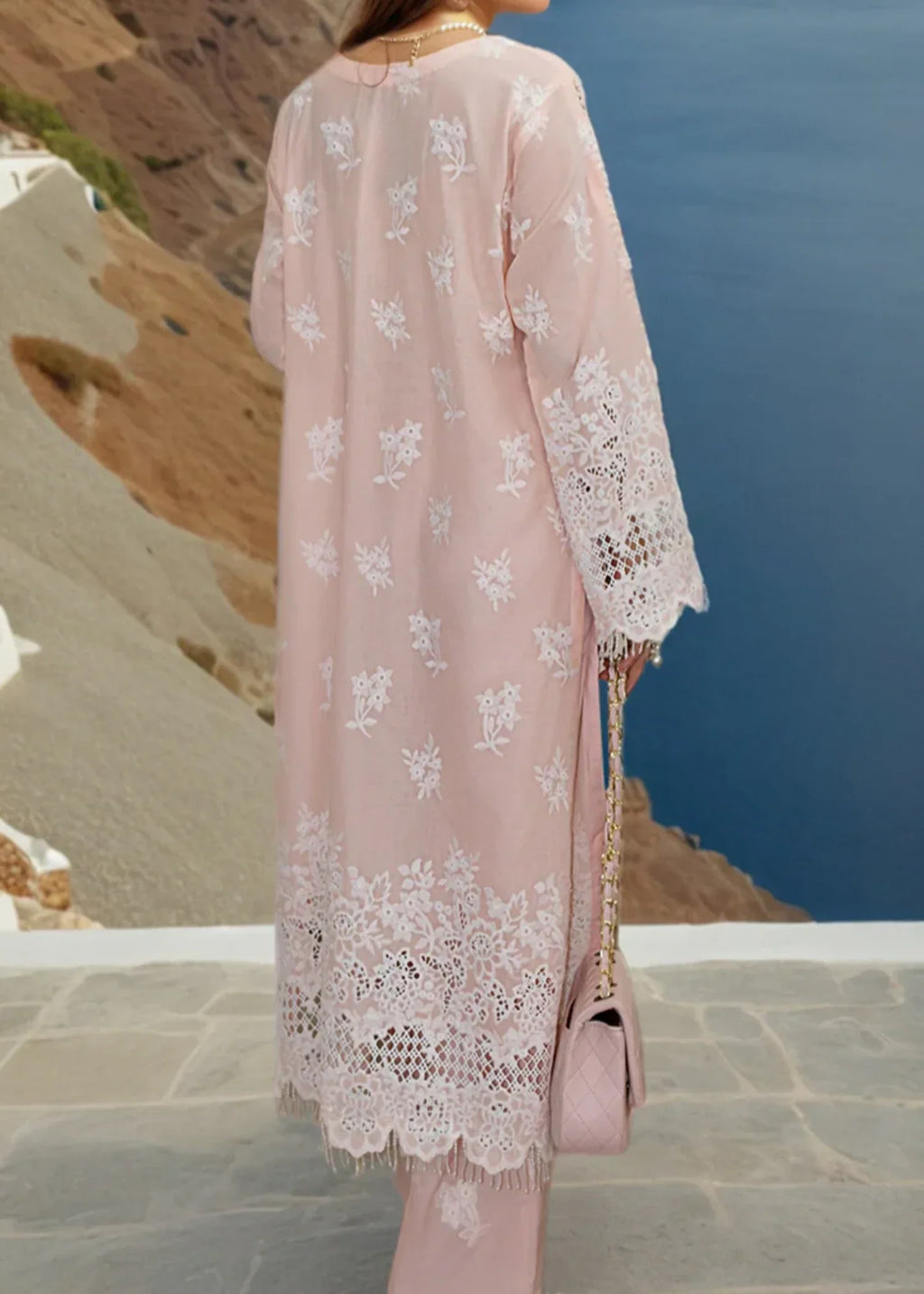 Threads & Motifs READY TO WEAR 9768 Women 1pcs