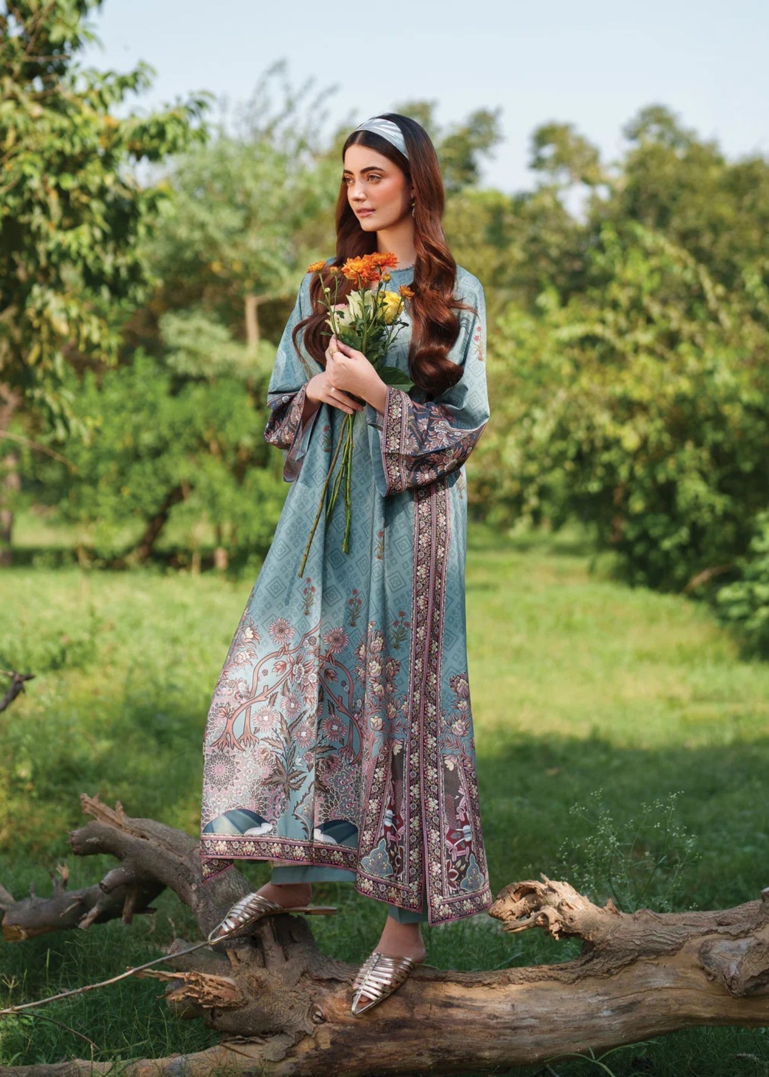 Garnet Clothing Keroz Women 2pcs