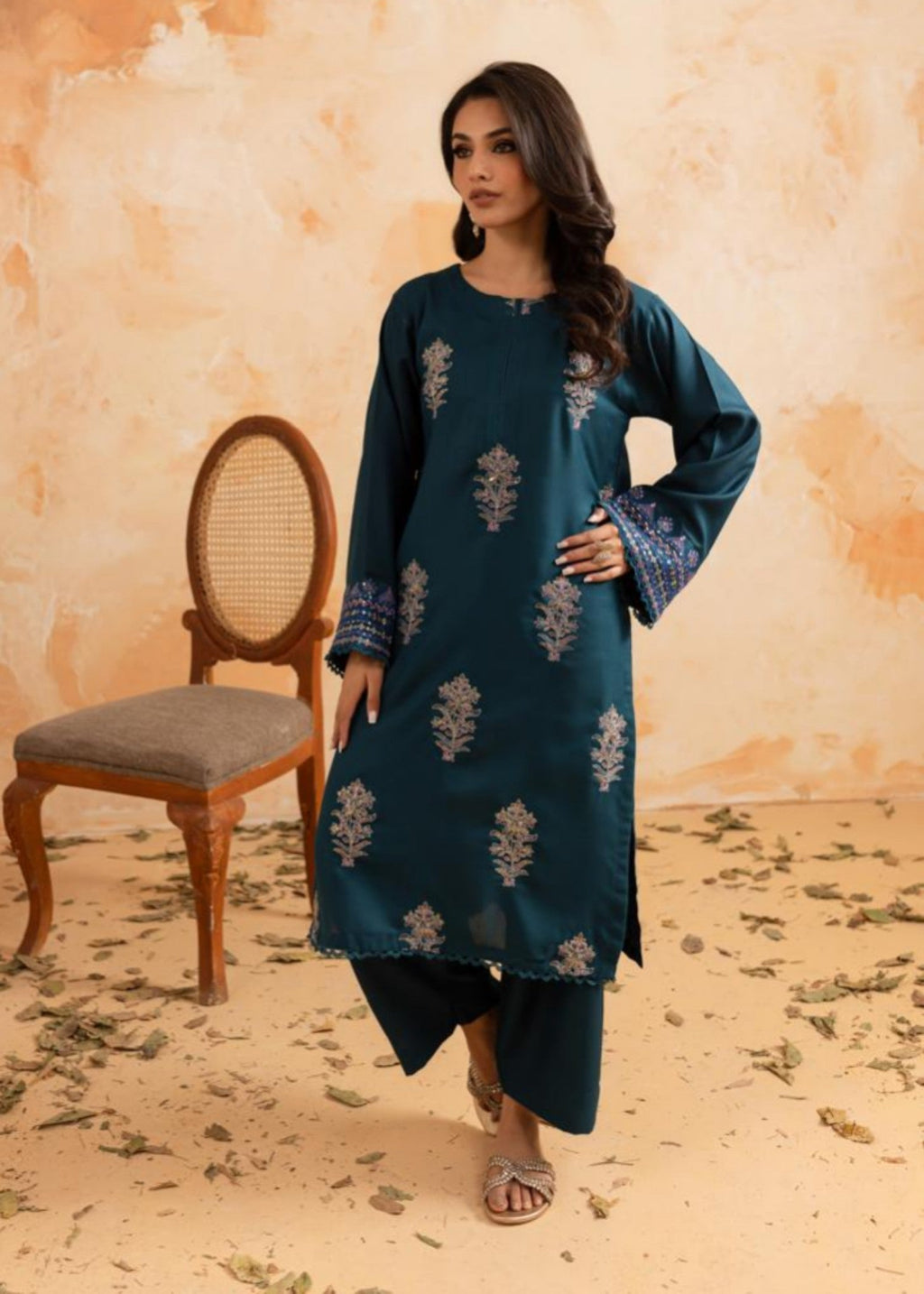 Afsarah Floral Zinc Luxury Embroidered Stitched Dress Women 2pcs