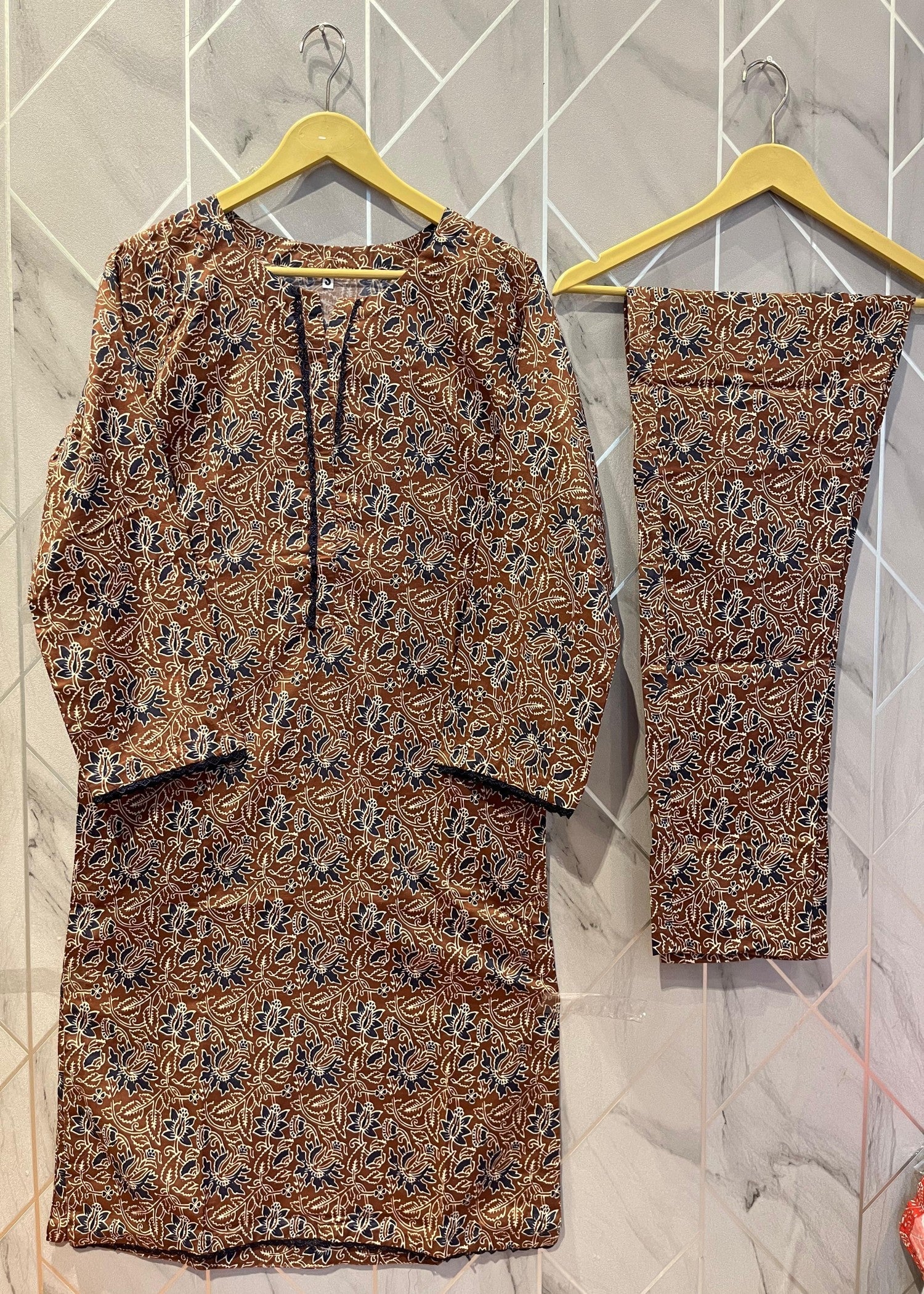 Salimas Lawn Cotton Suit – Brown Base with Black & White Floral Print Women 2pcs