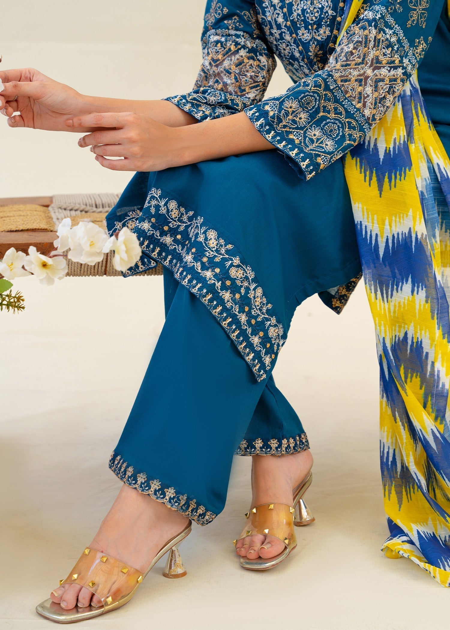 Momin Online NASEEMA Women 3pcs