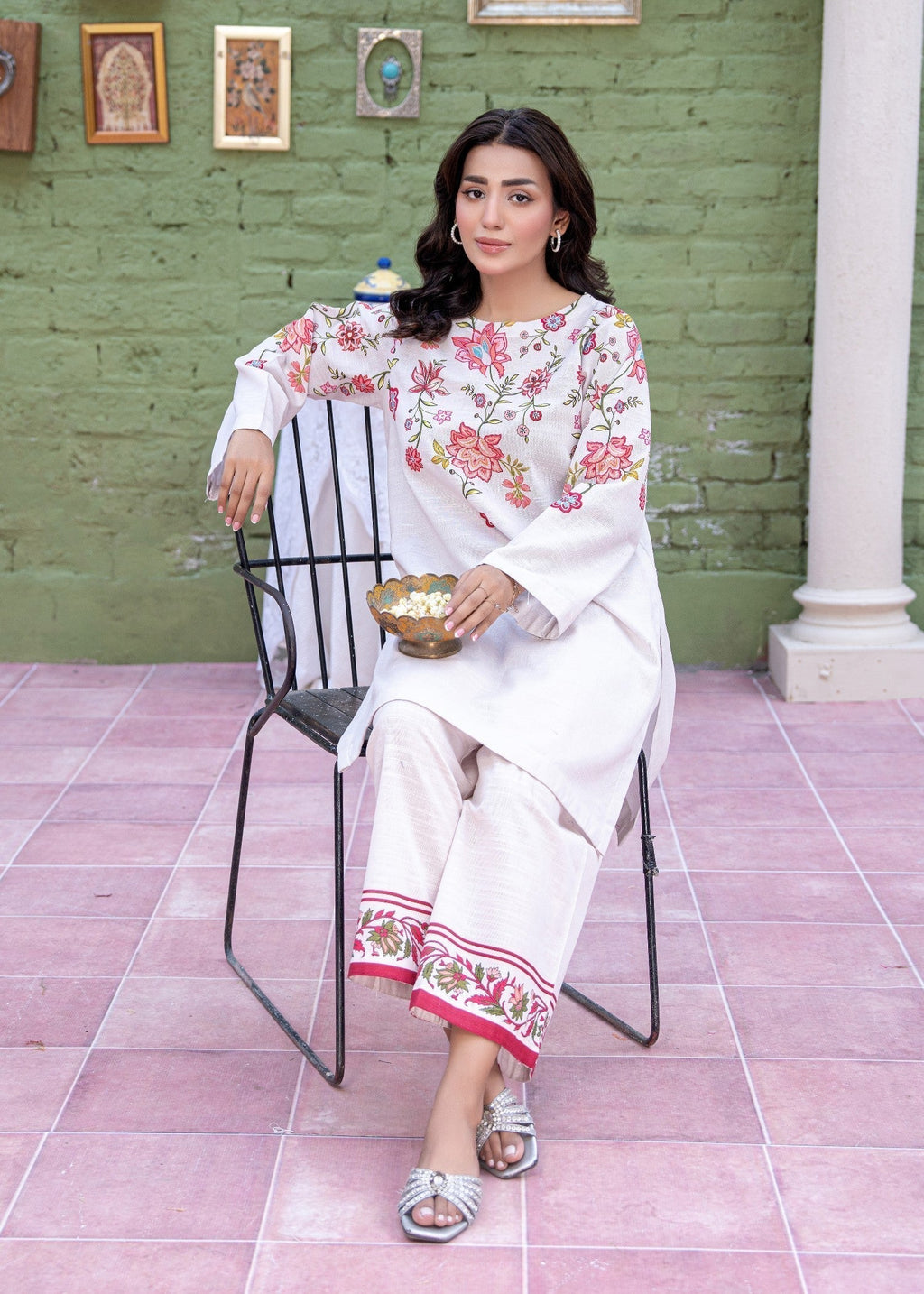 Zeyorah Ivory Women 2pcs