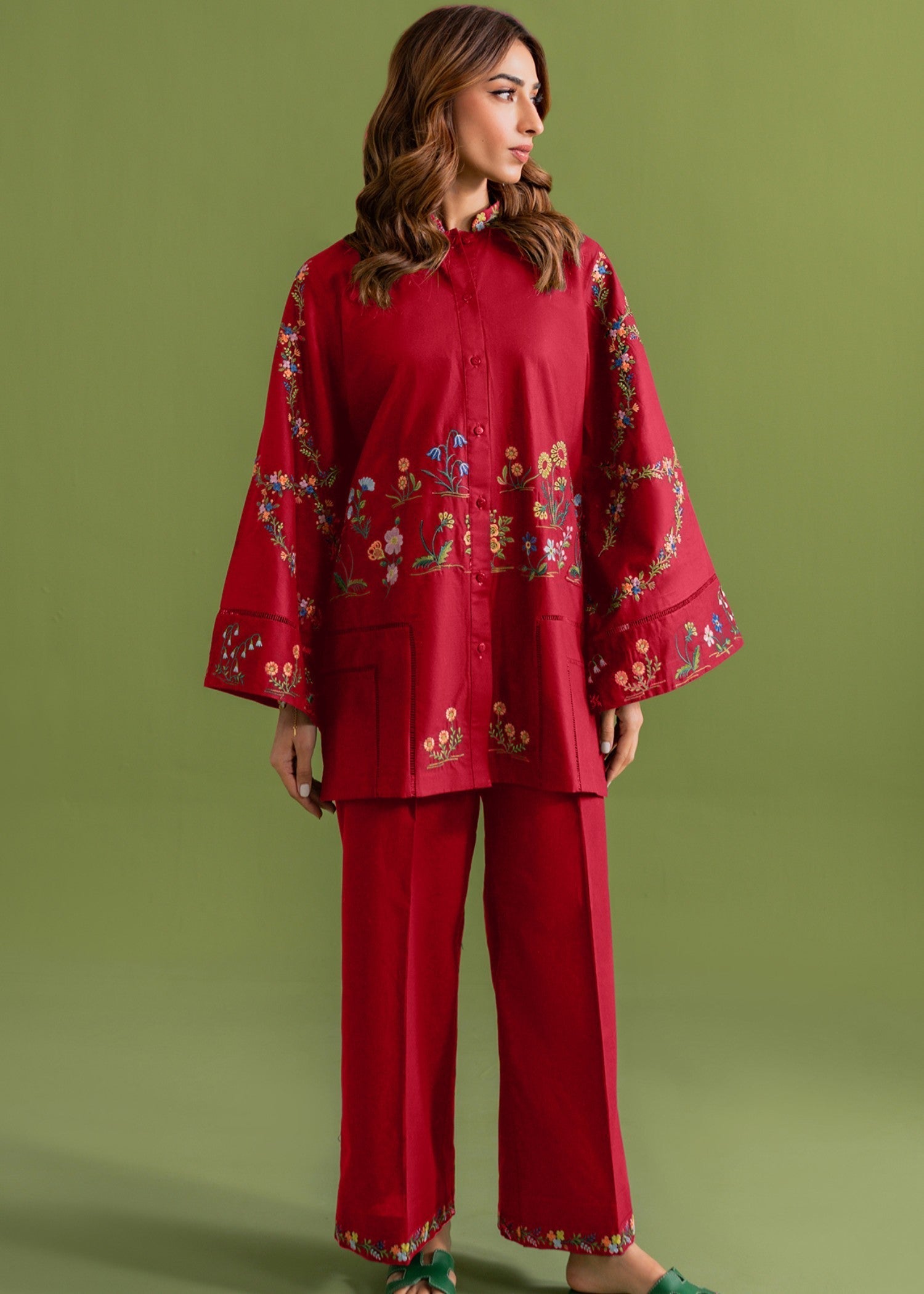 Kiara Erya – Embroidered Khaddar Set Women 2pcs