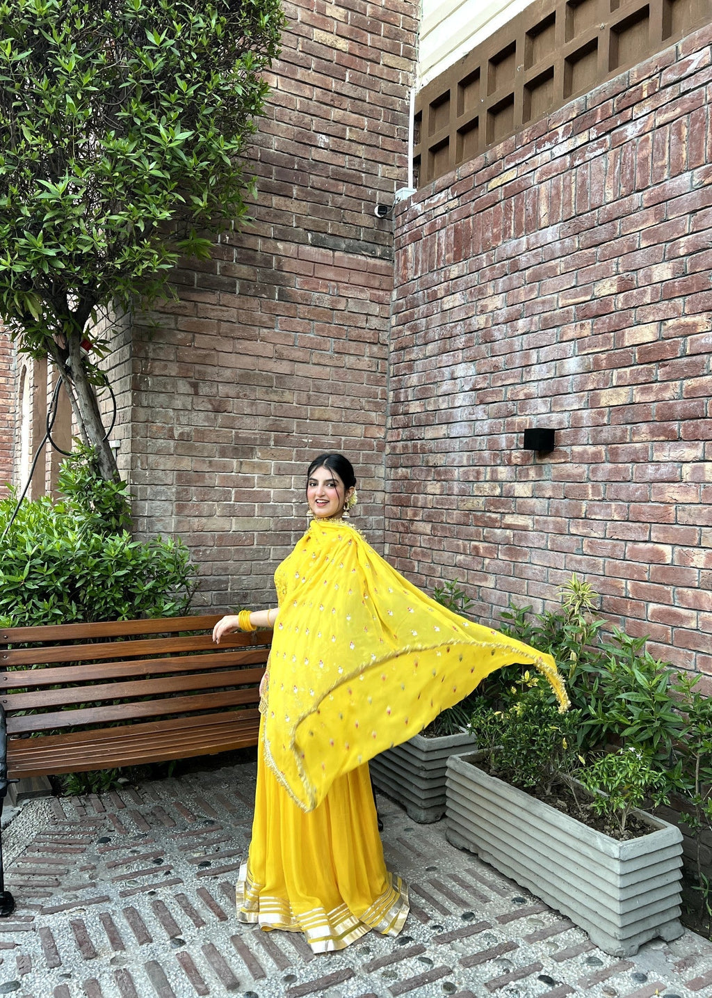 Sanskari.Pk Apsara Yellow Lehnga Women 4pcs